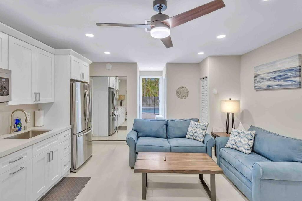 Villa Rare Hidden Getaway Heated Pool 1.5 Acres! Sleeps 16 Fort Lauderdale Exterior foto