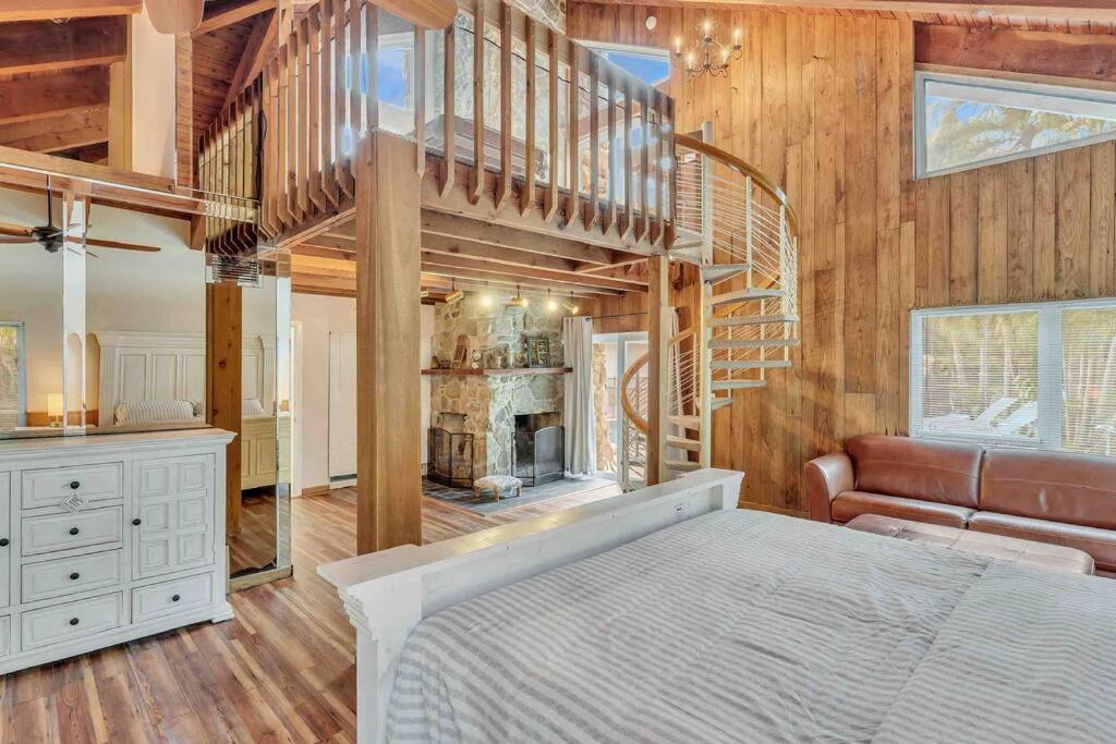 Villa Rare Hidden Getaway Heated Pool 1.5 Acres! Sleeps 16 Fort Lauderdale Exterior foto